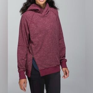 Lululemon Om & Roam Pullover
Heathered Marled Rust Berry / Rust Berry. Size 8.